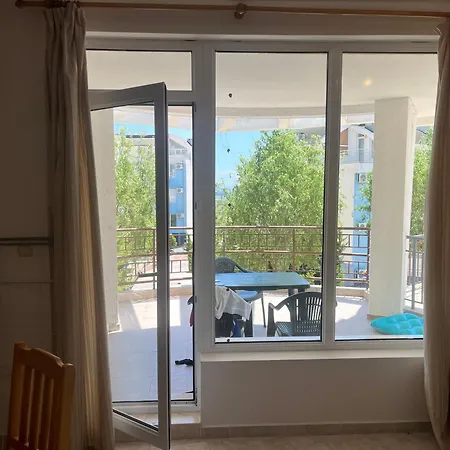Daire One Bed In Sunset Complex *