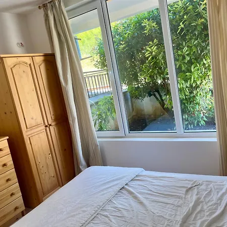 One Bed In Sunset Complex Daire