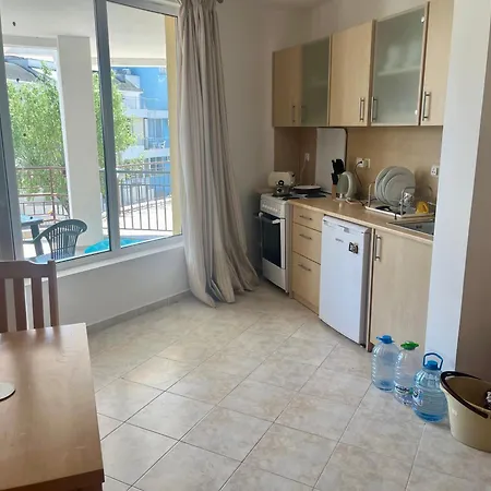 One Bed In Sunset Complex